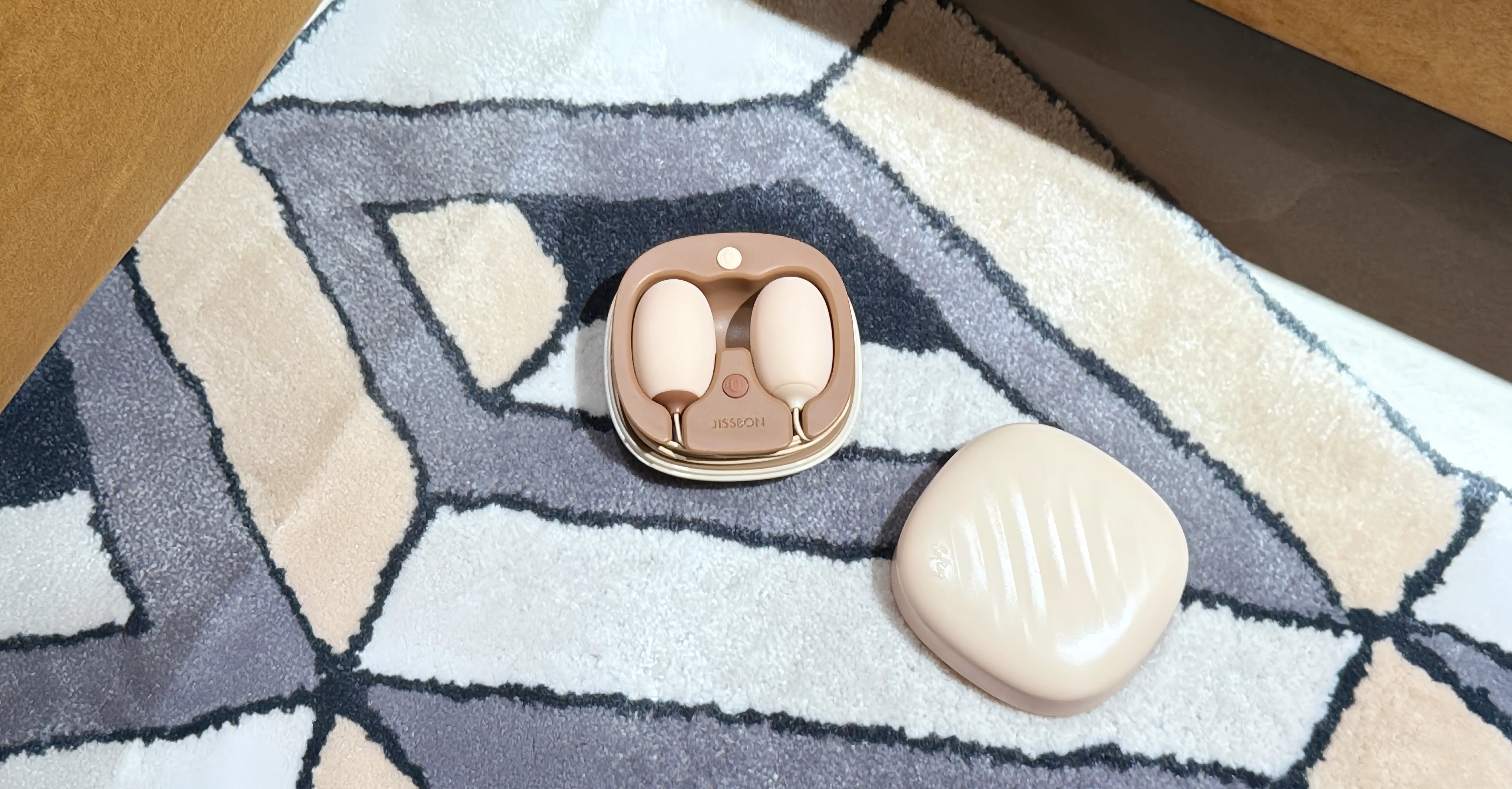 How to Orgasm Without Touching Yourself: Hands-Free Beginner Guide