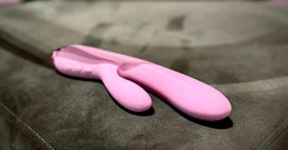 How to Use a Dual Vibrator for G-Spot and Clitoral Pleasure: A Beginner’s Guide