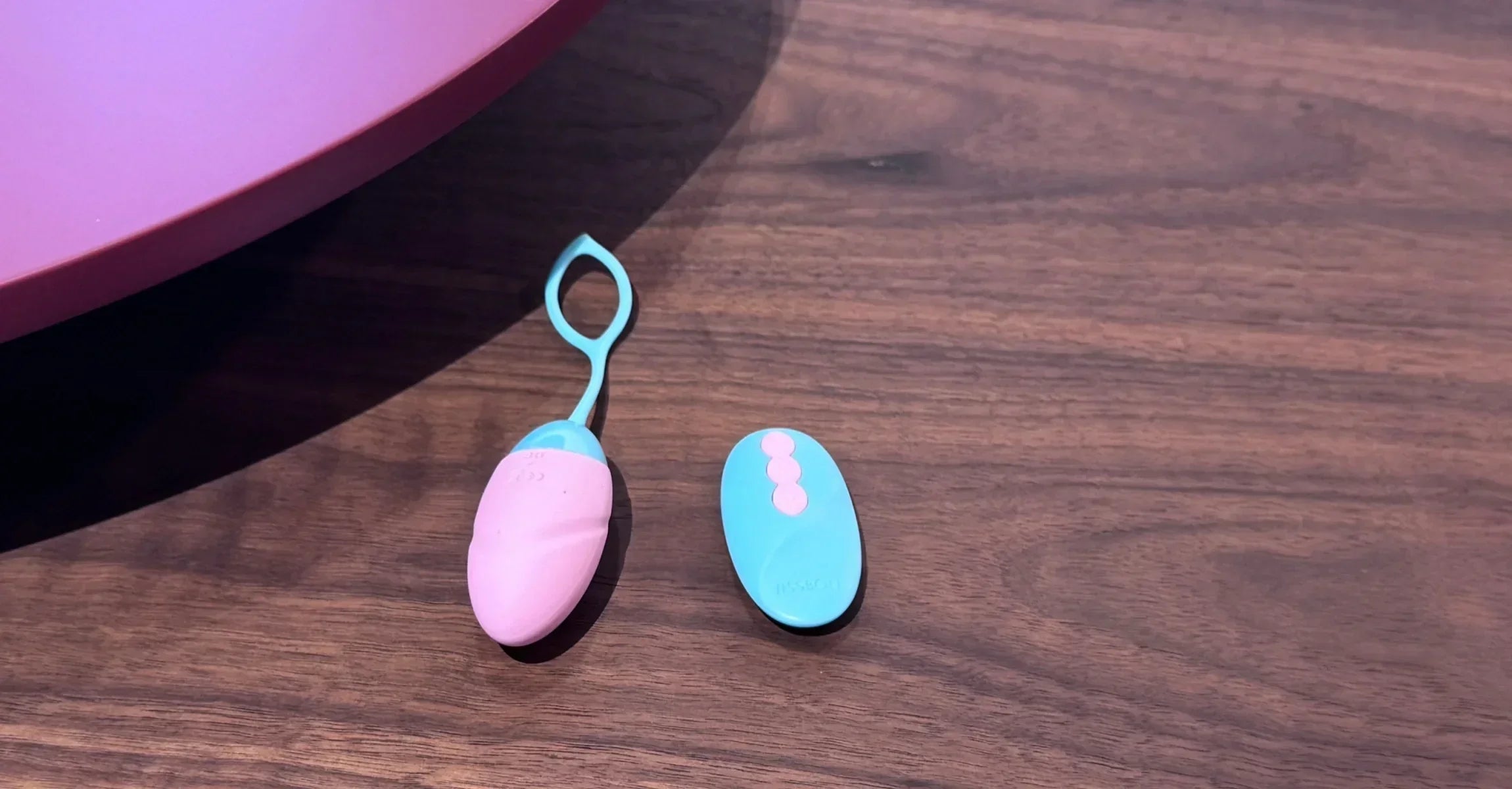 Anal and Vaginal Vibrators: How to Use One Toy for Double the Female Pleasure