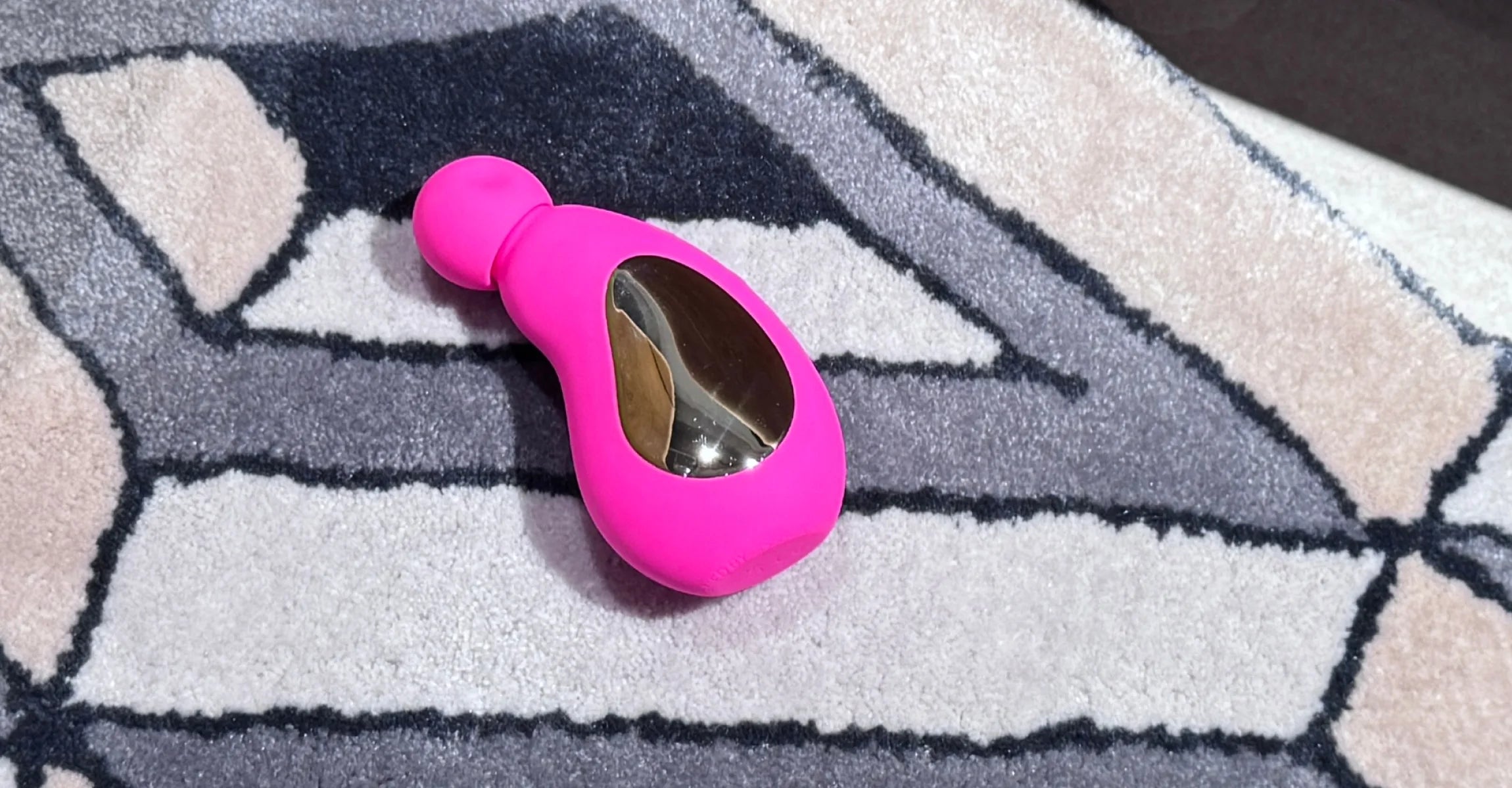 How to Use a Clit Stimulator for Maximum Pleasure