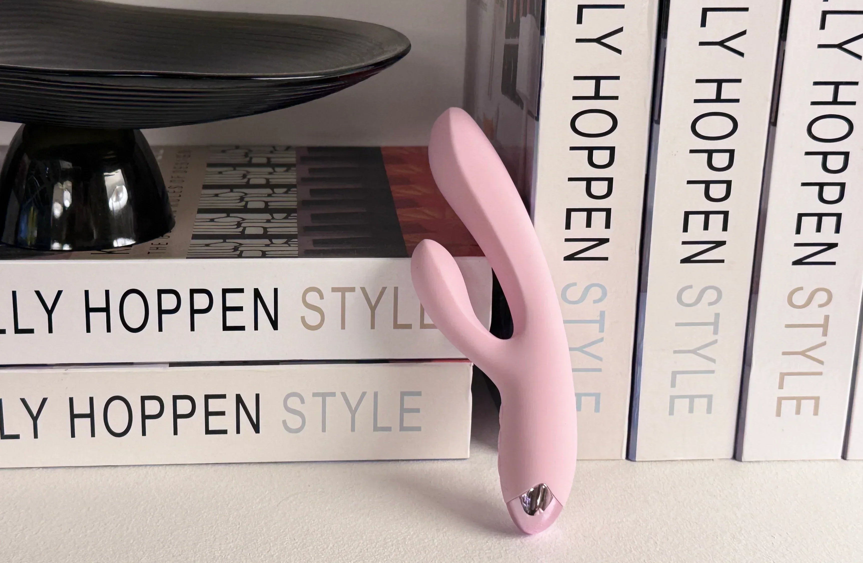How to Use a Dual Vibrator for G-Spot and Clitoral Pleasure: A Beginner’s Guide