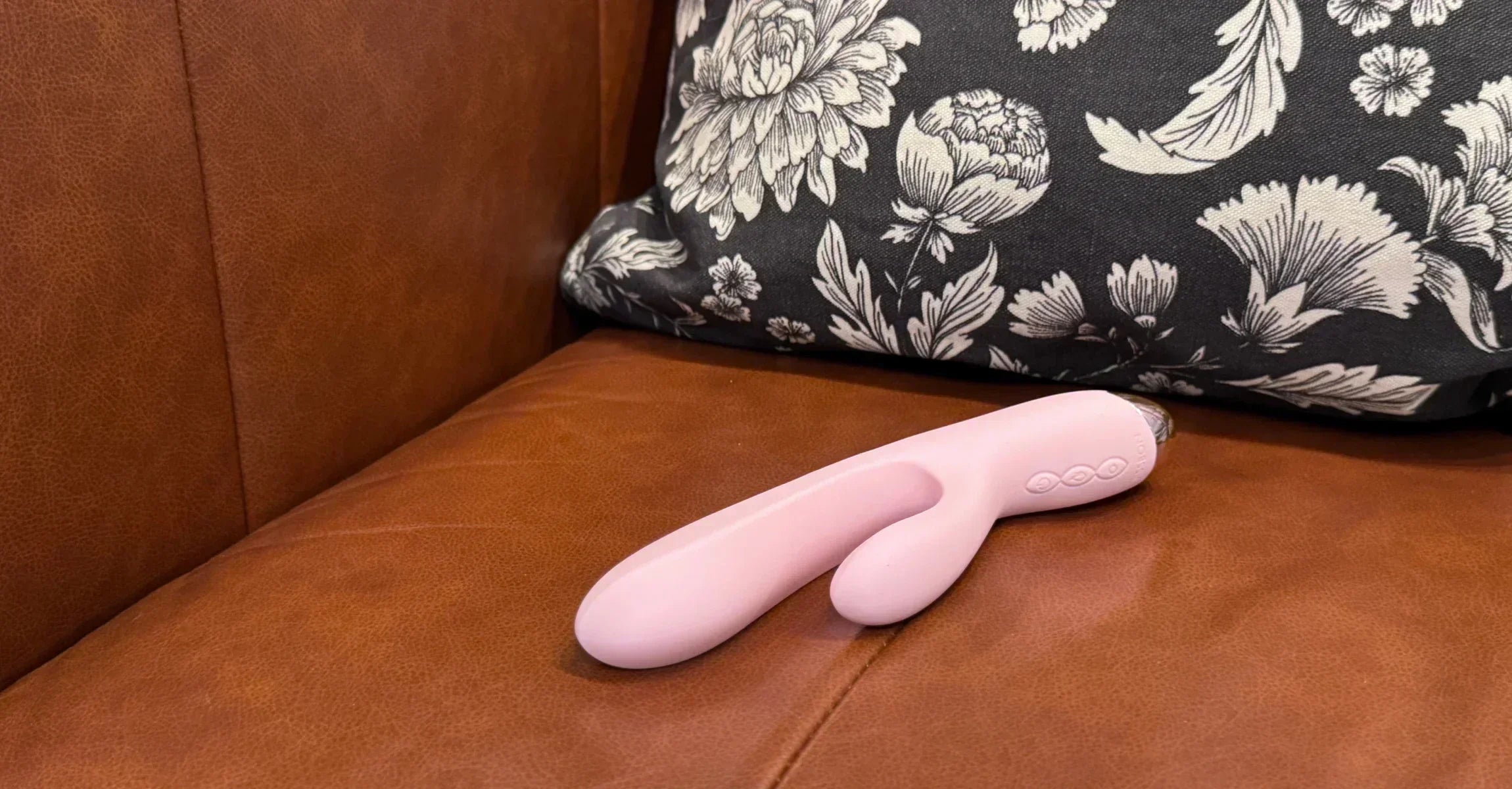 Mood Sex: How to Set the Scene for Deeper, Hotter, More Connected Intimacy