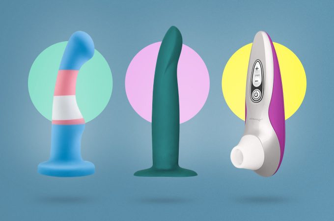 Dildo vs Vibrator: Simple Guide to Choosing What's Right for You