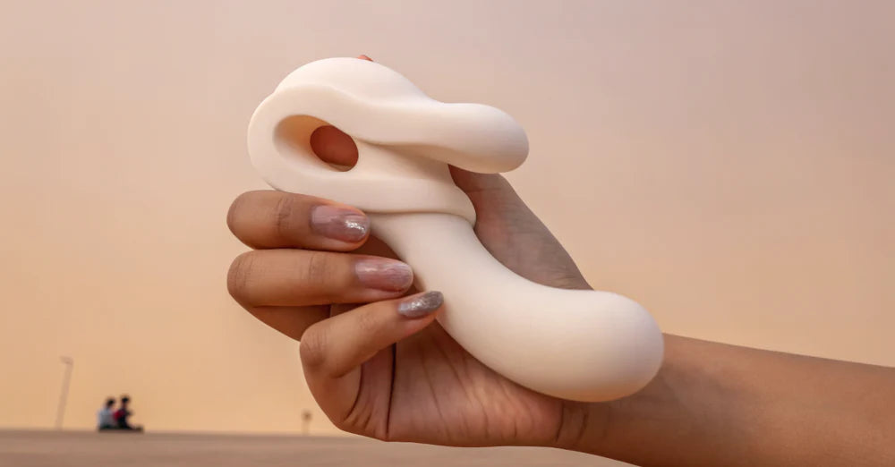 Travel-Friendly Sex Toys: Your Complete Guide to Discreet Pleasure on the Go